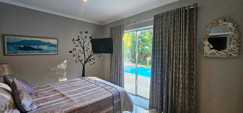 3 Bedroom Property for Sale in Flamingo Vlei Western Cape